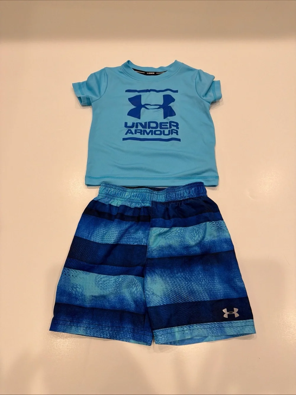 Under Armour Boys 2-Piece Swim Set Size 2T Blue Rash-guard Shirt and Swim Trunks